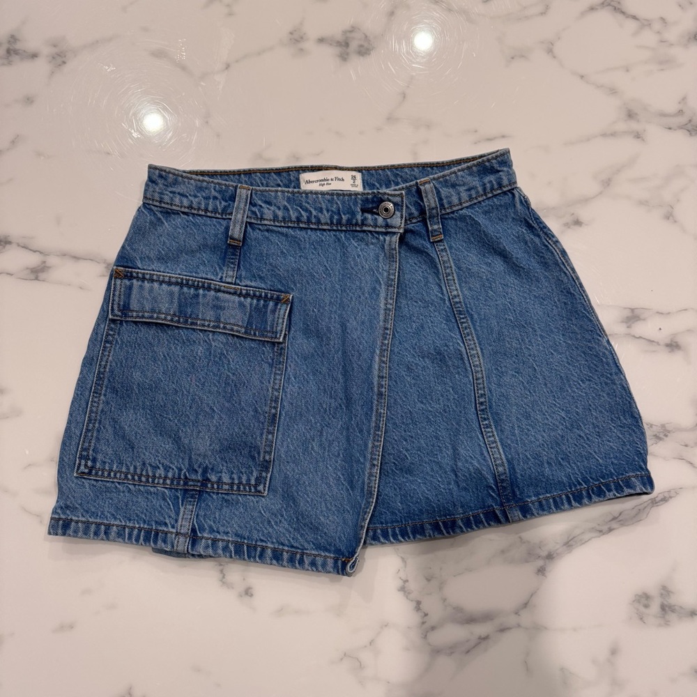 A&F Denim Wrap Mini Skirt, size 26/2